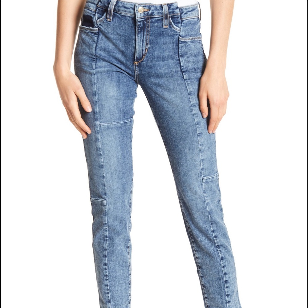 Joe’s Jeans The Smith mid rise straight  (Amberly)
